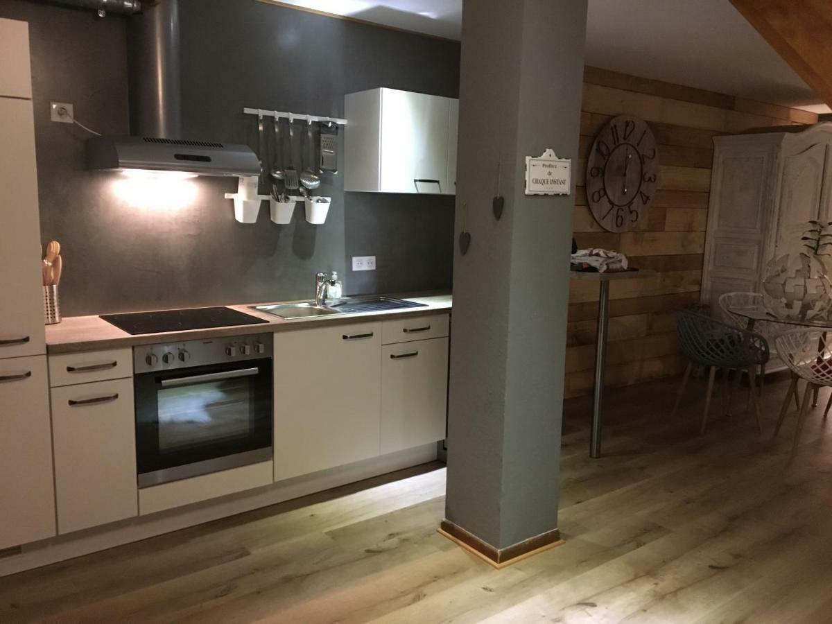 Les Appartements D'Estelle ลาเปอติต-ปีแยร์ ภายนอก รูปภาพ